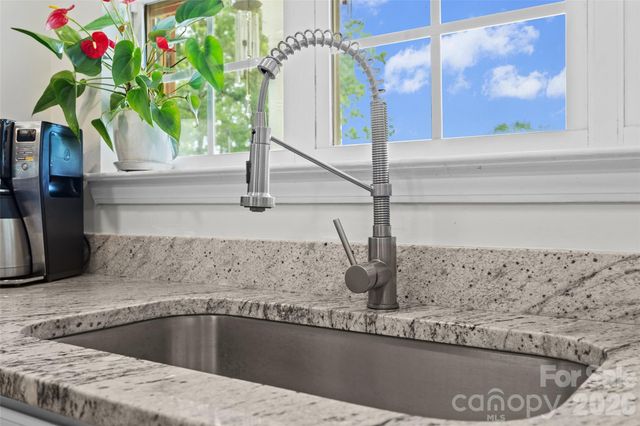 5503 Mcwhorter Road, Waxhaw, NC 28173