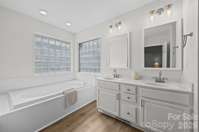 5503 Mcwhorter Road, Waxhaw, NC 28173