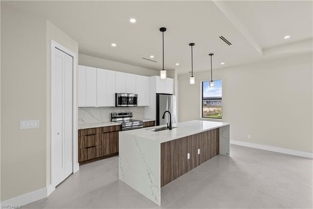 1022 Halby AVE S, Lehigh Acres, FL 33974