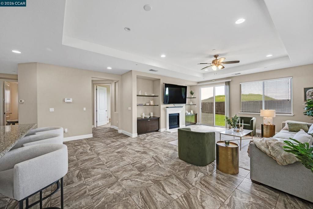 Image 4 of property listing at 1205 1205 Villa Terrace Dr, Bay Point, CA 94565