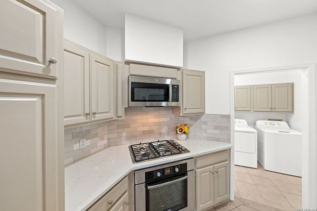 55 Donore, San Antonio, TX 78229