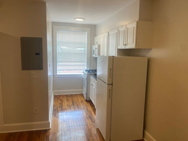 39 Rockland 25, Malden, MA 02148