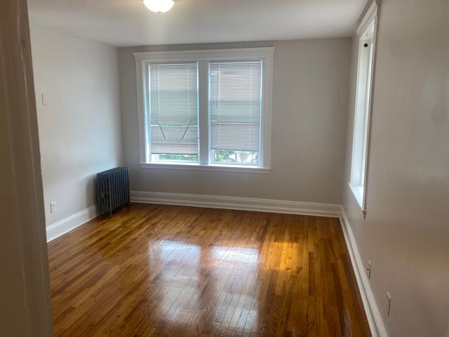 39 Rockland 25, Malden, MA 02148