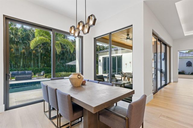 525 Whispering Pines Road, Boynton Beach, FL 33435