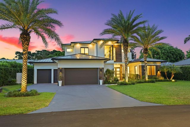 525 Whispering Pines Road, Boynton Beach, FL 33435