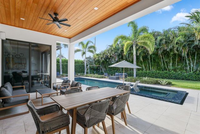 525 Whispering Pines Road, Boynton Beach, FL 33435