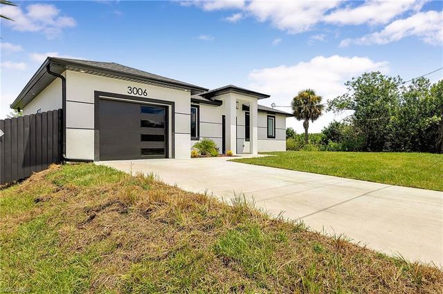 3006 39th ST SW, Lehigh Acres, FL 33976