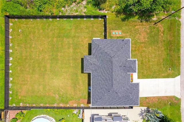 3006 39th ST SW, Lehigh Acres, FL 33976