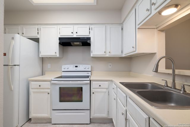 11839 Parliament St Apt 1521, San Antonio, TX 78216