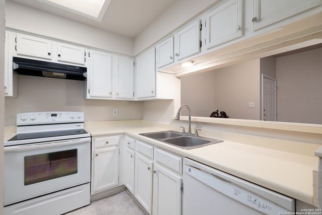 11839 Parliament St Apt 1521, San Antonio, TX 78216