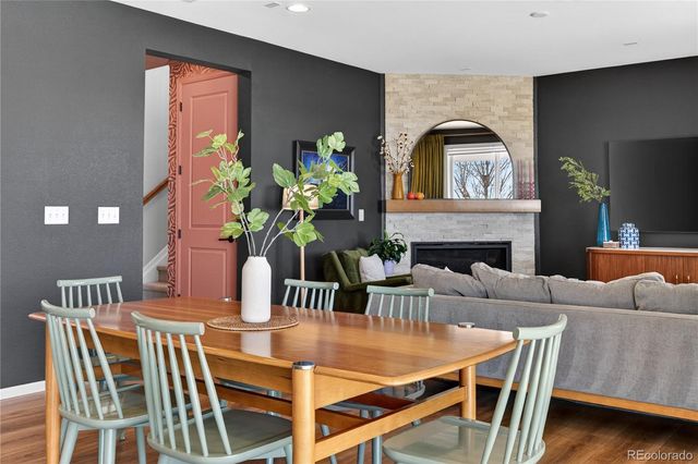 949 N Undergrove Way, Aurora, CO 80018