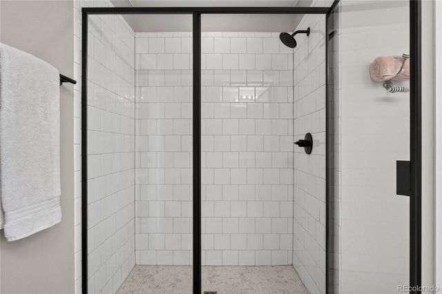 949 N Undergrove Way, Aurora, CO 80018