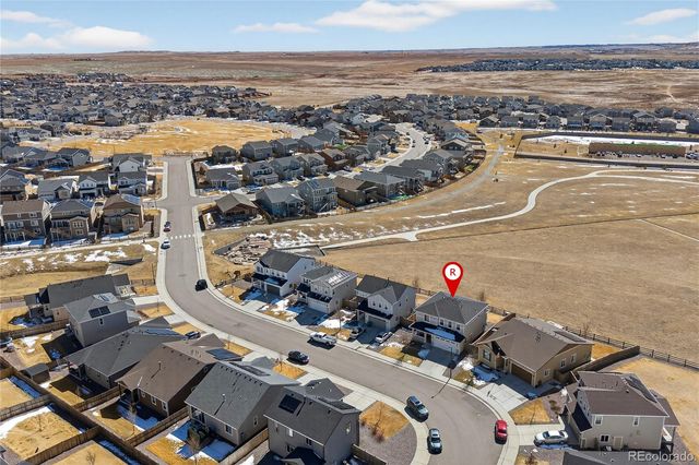 949 N Undergrove Way, Aurora, CO 80018