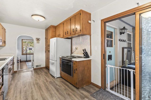 1219 WITZEL AVENUE, Oshkosh, WI 54902
