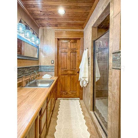 933 Elmore Street, Borger, TX 79007