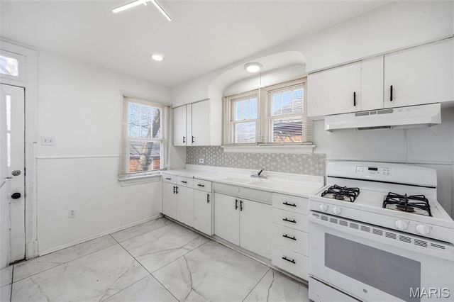 8937 Edna Street, St Louis, MO 63147