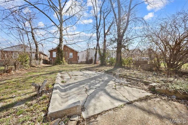 8937 Edna Street, St Louis, MO 63147