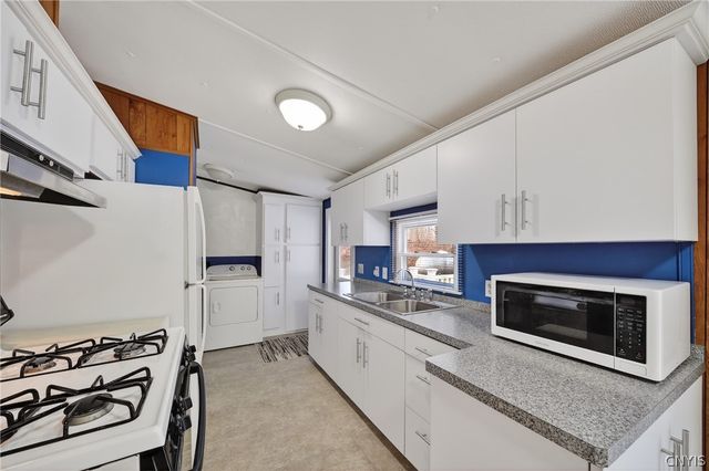 252 County Line Road, Granby, NY 13135