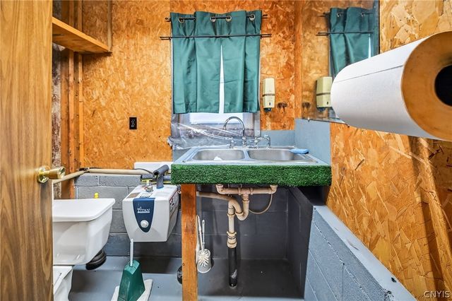 252 County Line Road, Granby, NY 13135