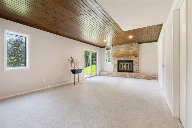 12738 Gordon Drive, Eden Prairie, MN 55346