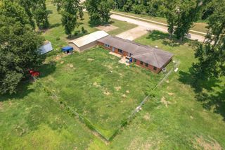 5 Lovers Lane, Dayton, TX 77535