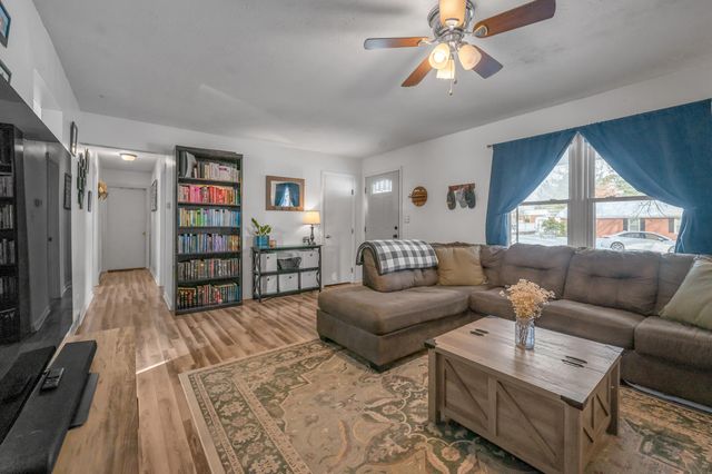 1013 Melody Lane, Lawrenceburg, KY 40342