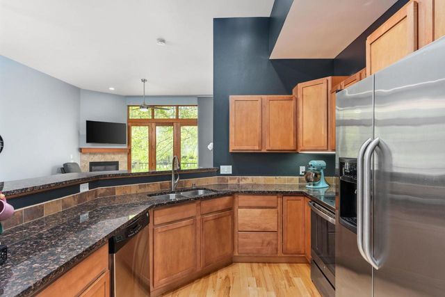 25 Windswept Way, Fitchburg, WI 53719