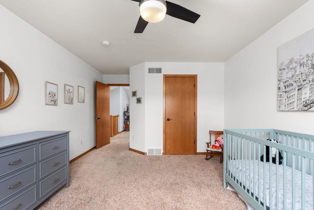 25 Windswept Way, Fitchburg, WI 53719