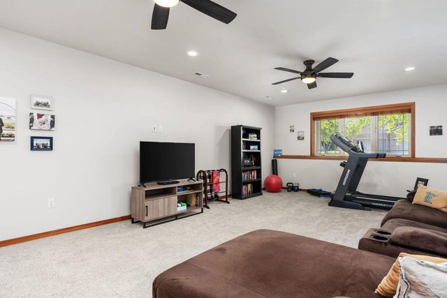25 Windswept Way, Fitchburg, WI 53719