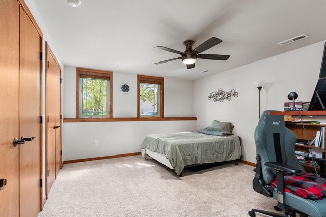 25 Windswept Way, Fitchburg, WI 53719