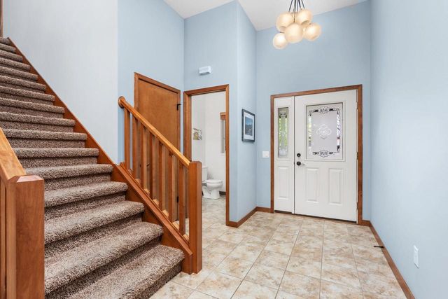 25 Windswept Way, Fitchburg, WI 53719