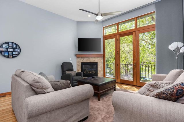 25 Windswept Way, Fitchburg, WI 53719