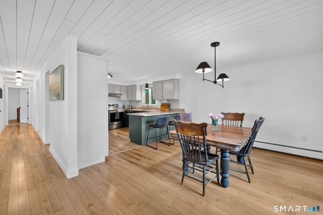 20 North Road, East Granby, CT 06026