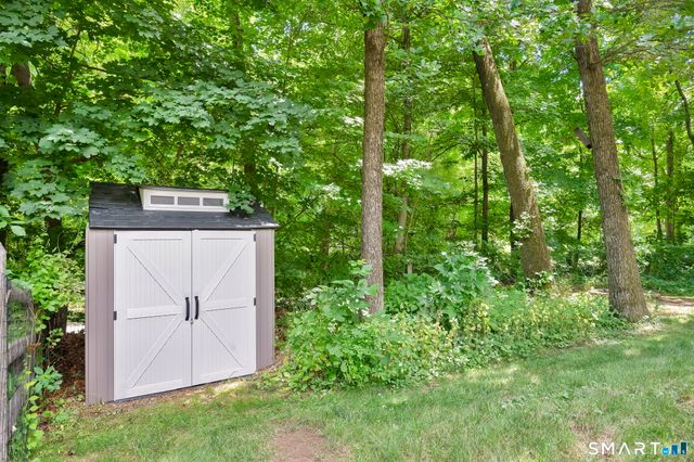 20 North Road, East Granby, CT 06026