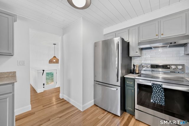 20 North Road, East Granby, CT 06026