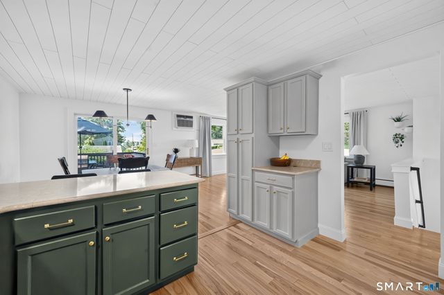 20 North Road, East Granby, CT 06026