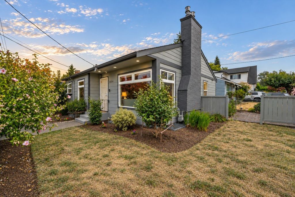 8804 5th Avenue NE, Seattle, WA 98115