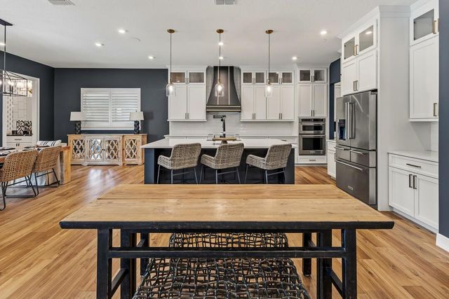 2465 NE Evinrude Circle, Jensen Beach, FL 34957