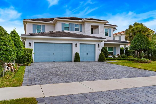 2465 NE Evinrude Circle, Jensen Beach, FL 34957