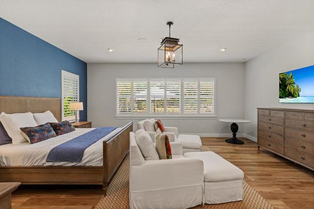 2465 NE Evinrude Circle, Jensen Beach, FL 34957