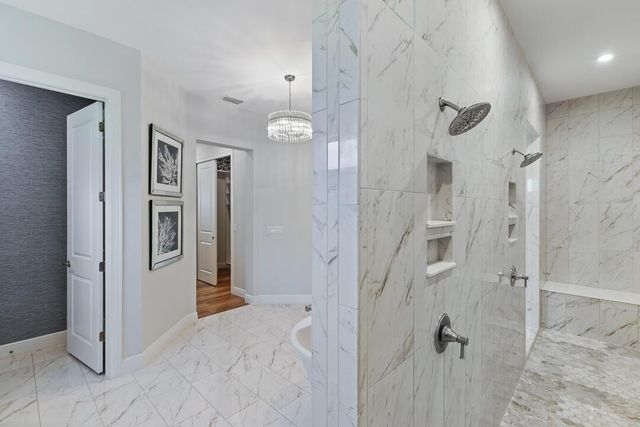 2465 NE Evinrude Circle, Jensen Beach, FL 34957