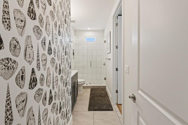 2465 NE Evinrude Circle, Jensen Beach, FL 34957