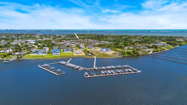 2465 NE Evinrude Circle, Jensen Beach, FL 34957