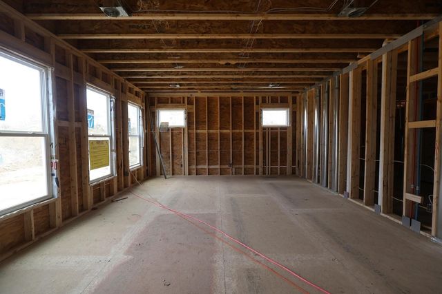 124 Ruby Road, Pataskala, OH 43062