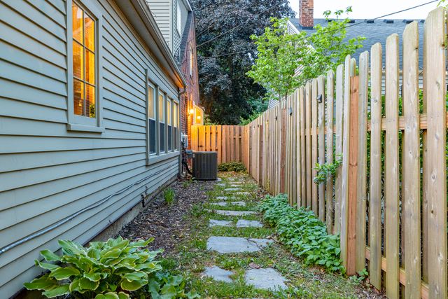 399 Auburn Street, Plymouth, MI 48170