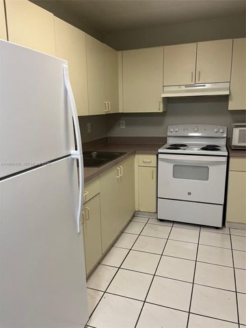 5625 W 20th Ave 306, Hialeah, FL 33012