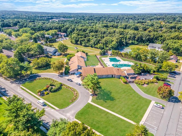 9 Kiowa Court 9, Coram, NY 11727