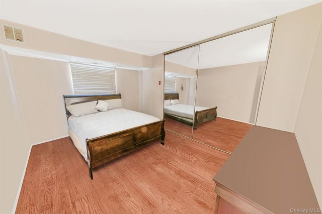 9 Kiowa Court 9, Coram, NY 11727