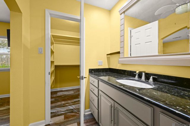 9310 Shady Bluff Dr, Central, LA 70818