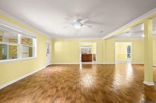 9310 Shady Bluff Dr, Central, LA 70818